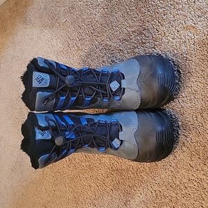 Boys Columbia boots